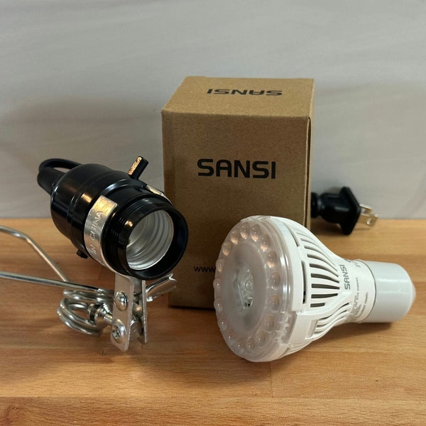 Grow Light Combo: Sansi 10W Full-SpectrumLED Grow Light, E26 Electrical Socket & Clamp