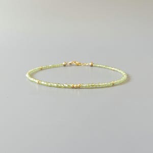 Tiny Peridot Bracelet Dainty Gemstone Beaded Bracelet Green Crystal Minimalist Jewelry August Birthstone Birthday Gift for Wife Daughter
