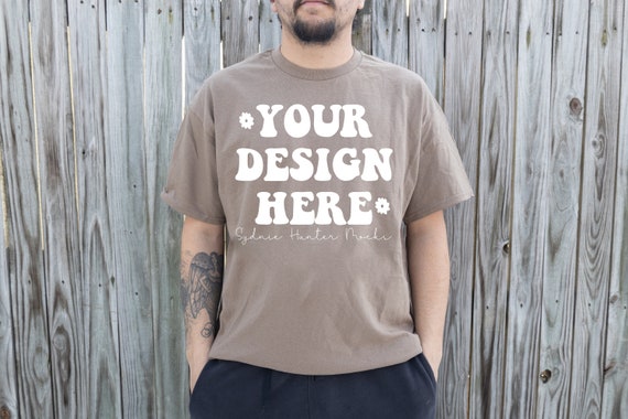 brown gildan t shirt
