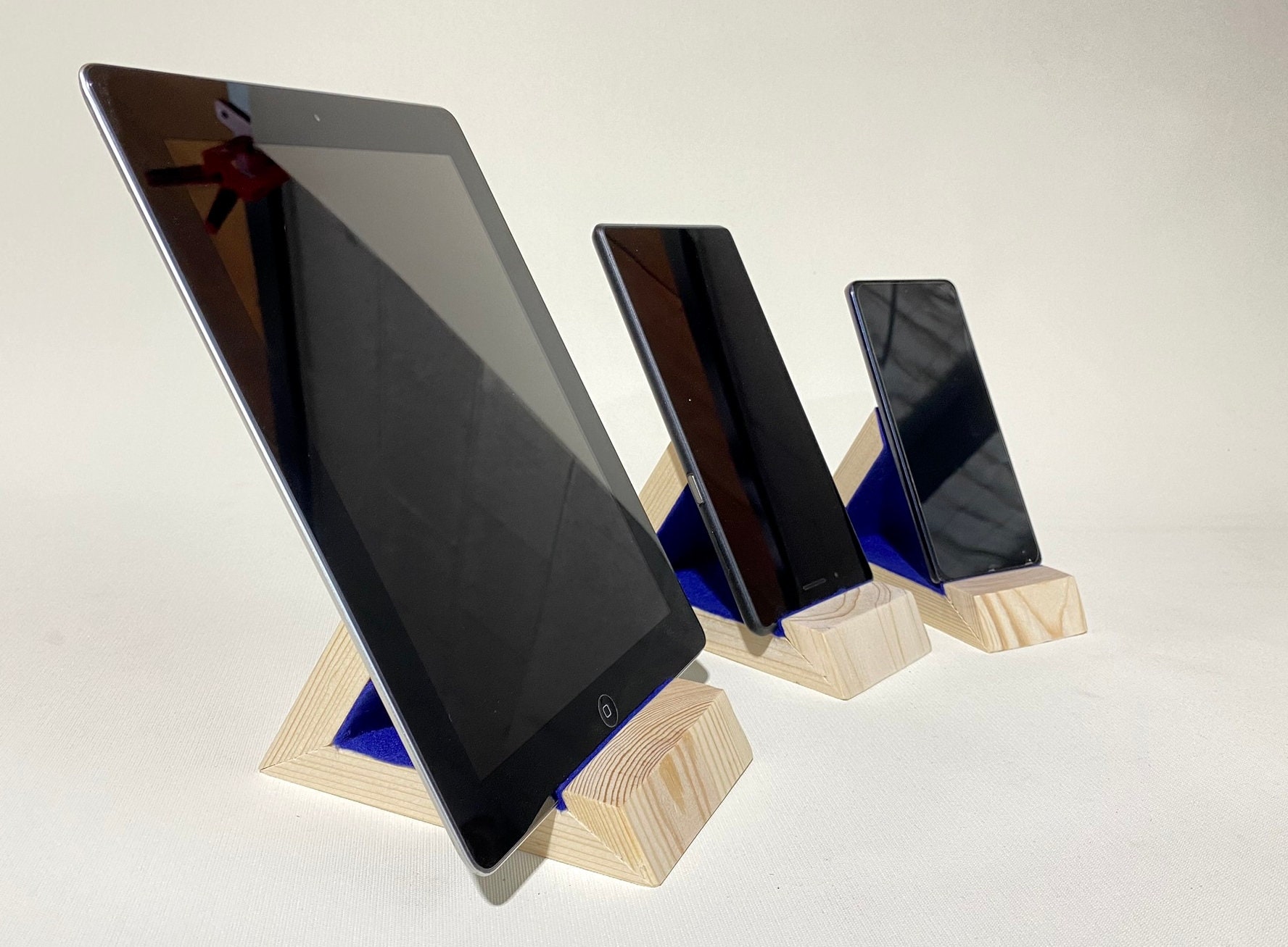 Wooden Phone/tablet Stand
