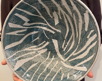 Handmade Pottery Fruit/Salad Bowl, Big Ceramic Bowl, Wheel thrown stoneware bowl, Glazed Decorative Bowl. Serving bowl, Centerpiece Bowl