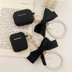 Matte Black Silicone Soft Case For Apple AirPods | Pearl Bracelet With Shell Pendant