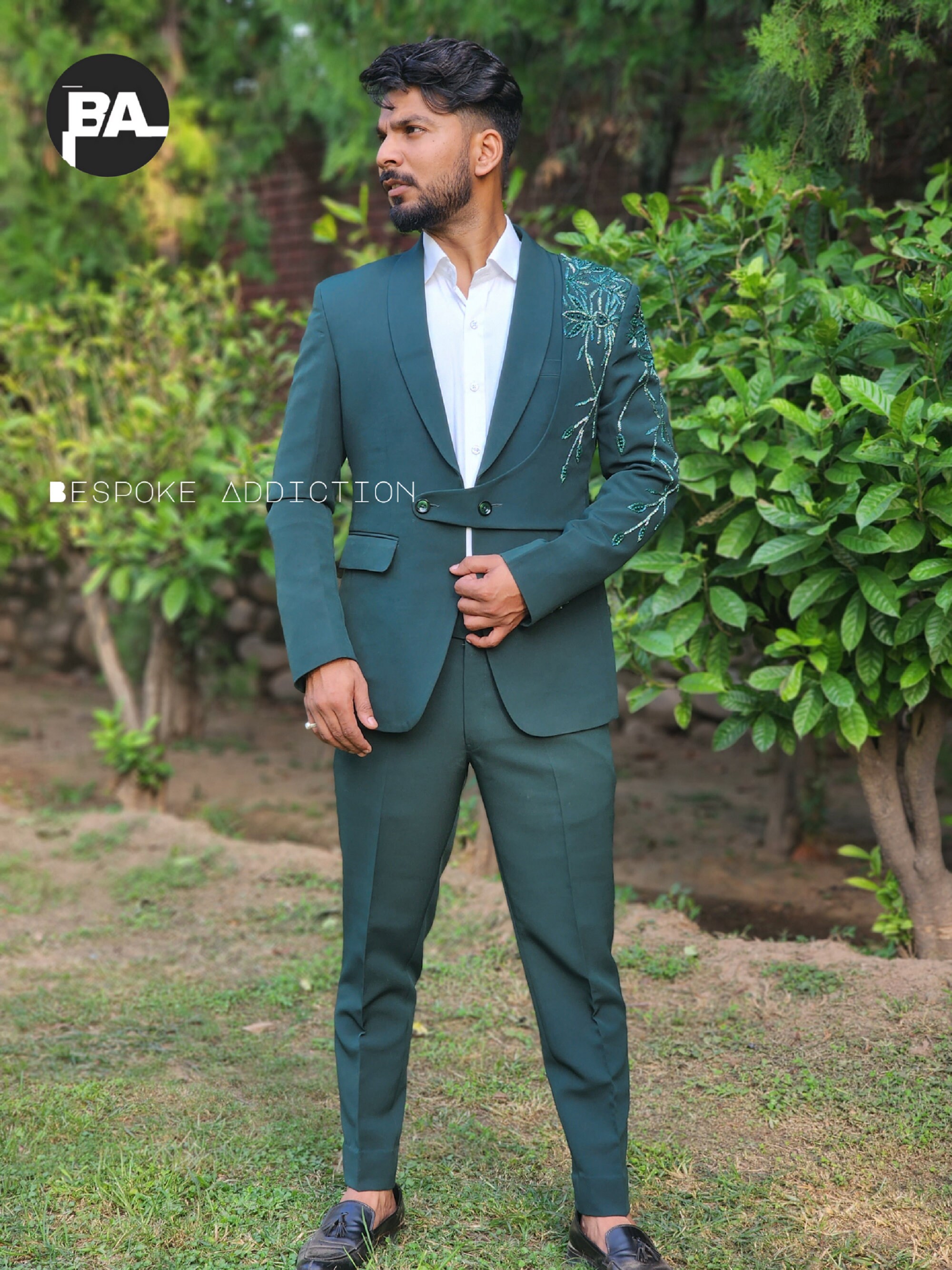 Men's Green 2Pc Bespoke Handcrafted Rhinestone Embroidered Tuxedo 2 Button Strap Country Western Suit Cocktail Wedding Day Prom Party Outfit