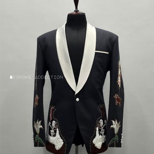 Men Black 2Pc Customized Flower Dog Pet Embroidered With Golden Rhinestones Country Western Tuxedo Suit Cocktail Party Events Tribute Outfit
