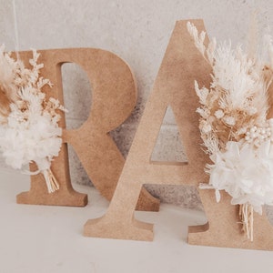 Letras florales secas