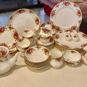 Royal Albert Old Country Roses