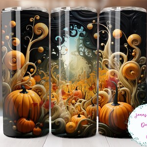 Puede incluir: Tres vasos de acero inoxidable con un diseño de otoño. El diseño presenta un patrón de remolinos de enredaderas naranjas, amarillas y marrones con calabazas en primer plano. El fondo es un bosque oscuro con un camino que conduce a la distancia.