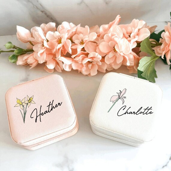 Personalized Travel Jewelry Box – Custom With Name & Birth Flower, PU Leather, Bridesmaid/Wedding Gift