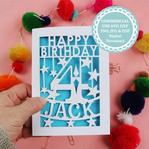 Gepersonaliseerde 4e verjaardagskaart SVG Papercut-sjabloon, bestand voor Cricut-insteekkaarten, digitale download