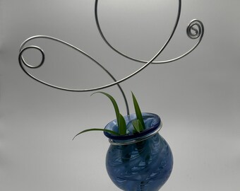 Handblown Cobalt Blue Glass Propagation Vase – Sculptural Aluminum Hanger Plant Holder