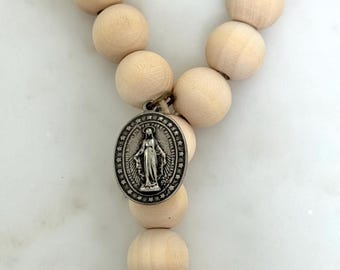 Miraculous Medal Door Hanger: Pewter Our Lady of Grace Blessing