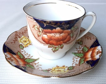 Bell England Bone China Teacup & Saucer Pink Floral Flower Gold Trim Vintage