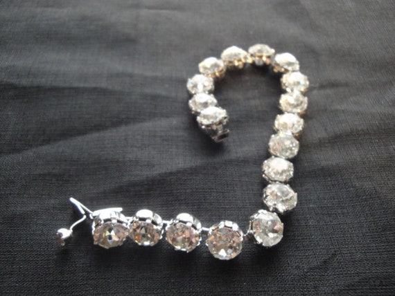 Vintage ca. 1950's WEISS Bracelet with 18 Round C… - image 4