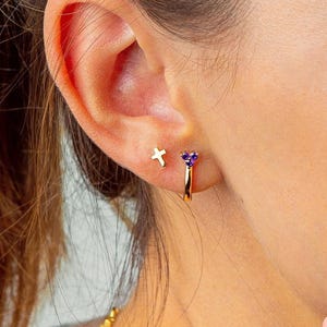 Boucles d'oreilles à tige en croix, petites boucles d'oreilles, boucles d'oreilles en argent sterling 925, croix en or, mini boucles d'oreilles