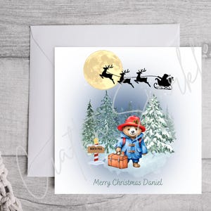 Gepolsterte Bärenkarte | Weihnachtskarte | Familie Weihnachten | Niedlich | Personalisierte Weihnachtskarte | Festliche Bärenszene mit Weihnachtsmann & Rentier