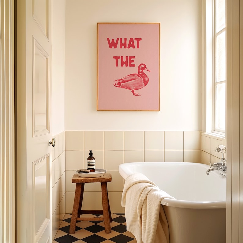 Vad är ducken-tryck Rolig väggkonst Svordomar Citat Otrevliga tryck Hallposters Sovrum Hemmakontorsinredning Rosa Typografi Digital Nedladdning bild 3