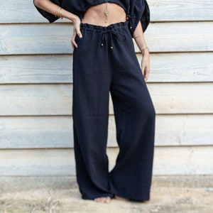 Schwarze Palazzohose / Bio-Baumwollhose / Baumwollhose mit weitem Bein / Baumwollhose mit hoher Taille / Boho Hose / Musselin Stoffhose