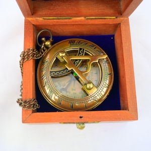 Bussola solare personalizzata e funzionante, bussola incisa, bussola regalo per anniversario, bussola per il marito, regalo di San Valentino, regalo per coppie