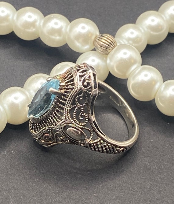 vintage silver ing with gemstone - image 2