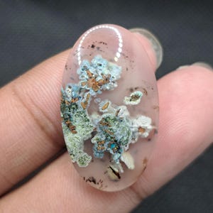 Chalcedon Chrysokoll nativ Kupfer Unikates Motiv || (30x17x5mm)