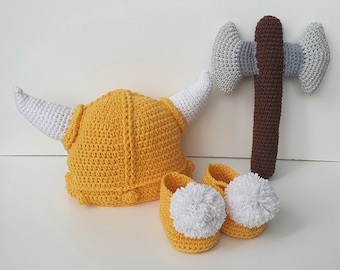 Gehaakte Viking-babyset: hoed, slofjes, bijl - outfit voor pasgeborenen