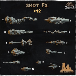 Puede incluir: Una colección de doce modelos en miniatura "SHOT FX" pre-soportados, que incluyen rastros de humo, explosiones y explosiones de energía. Los modelos tienen varias formas y tamaños, con una paleta de colores neutros. El texto "SHOT FX x12" se muestra en la parte superior.