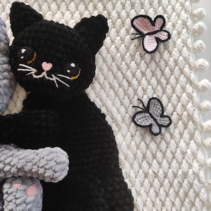 Pillowcase is an ideal addition for cat lovers or those seeking a whimsical and cozy decorative pillow.