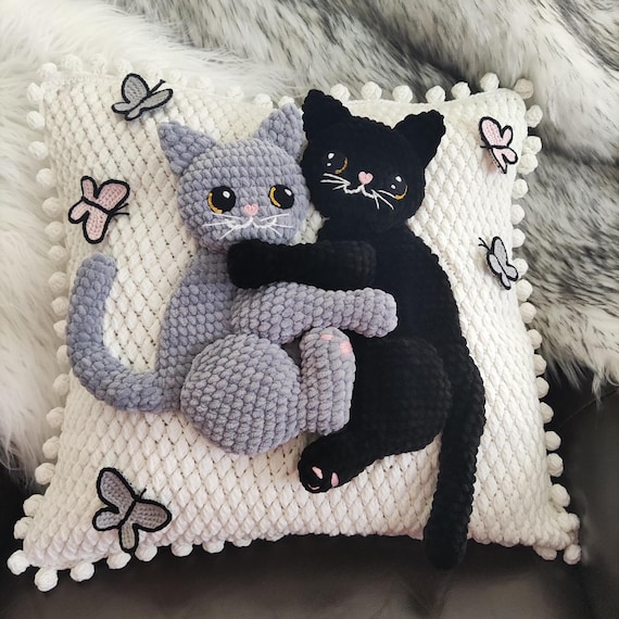 3D Crochet Cat Pillow Cover: Handmade Plush Kitties & Butterflies