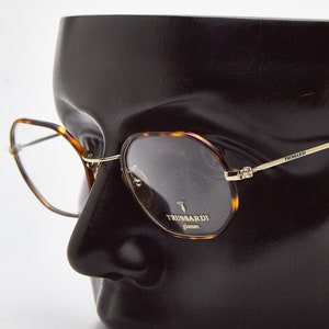 Fashionable Eyewear Vintage 1990s / TRUSSARDI TPL218 48-22 ORO/TARTUGA 48*22 145 / Oval Metal Frame Sunglasses 90s Hipsters