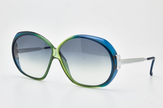 Butterfly sunglasses futuristic oversized BUTTERFLY Futuristic Sunglasses | TITANIUM OPTIX main image 4