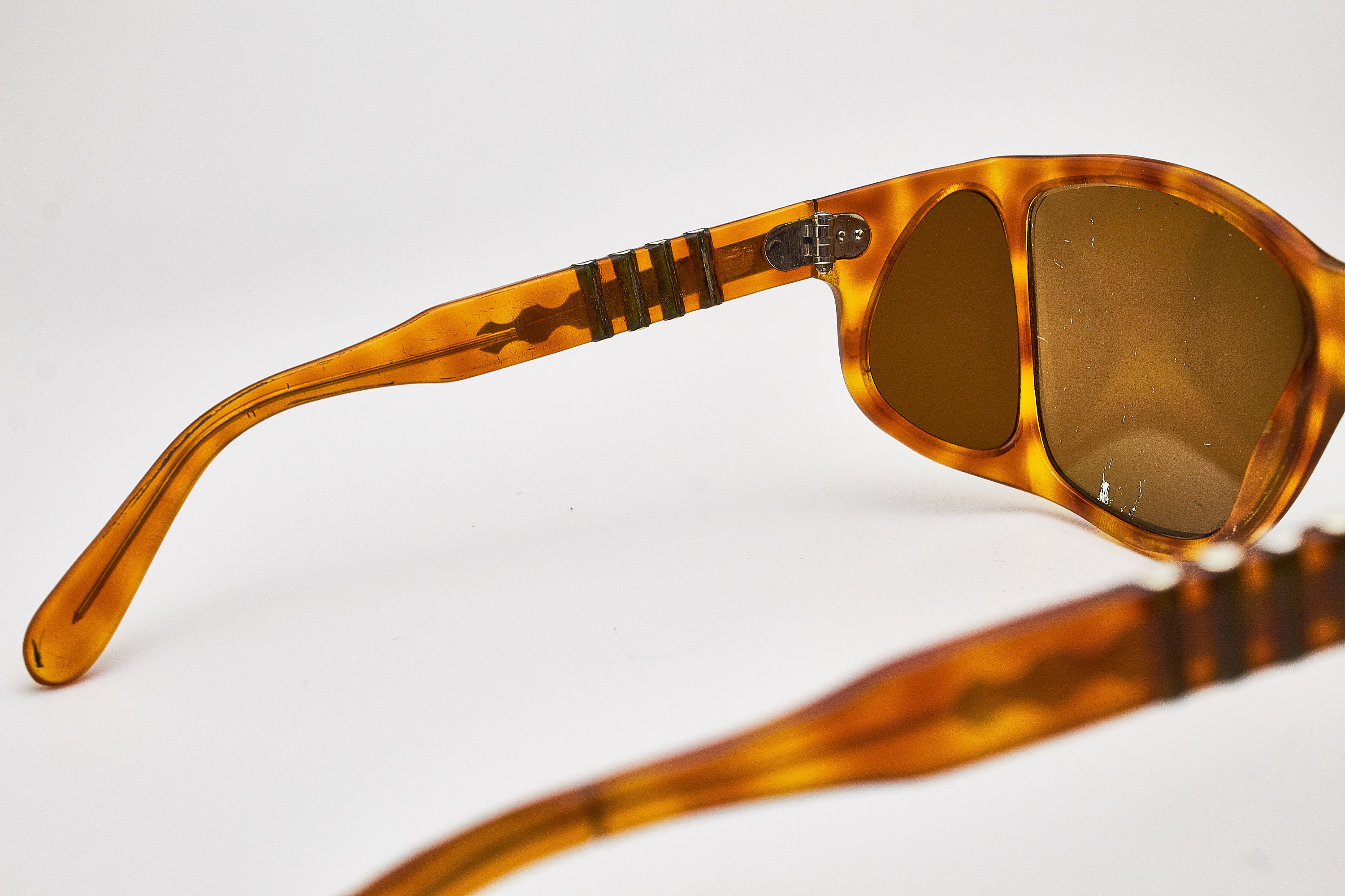ヴィンテージ ペルソール ラッティ 009 サングラス、べっ甲柄フレーム