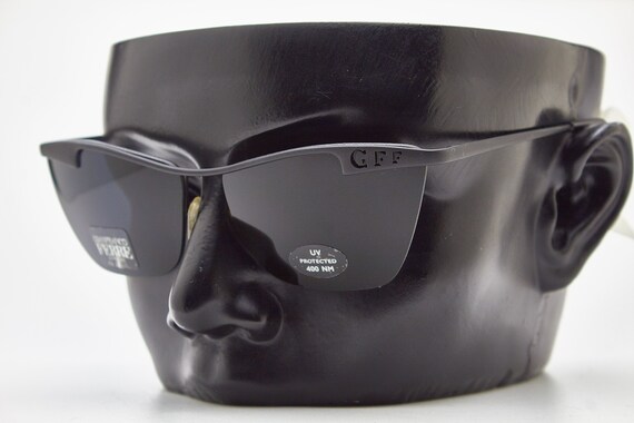 Gianfranco Ferre Y2K Cat-eye Sunglasses, Black Slim Frame - Etsy display picture 1