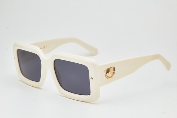 Chunky White Sunglasses – Bold Y2K Style Chiara Ferragni - Etsy