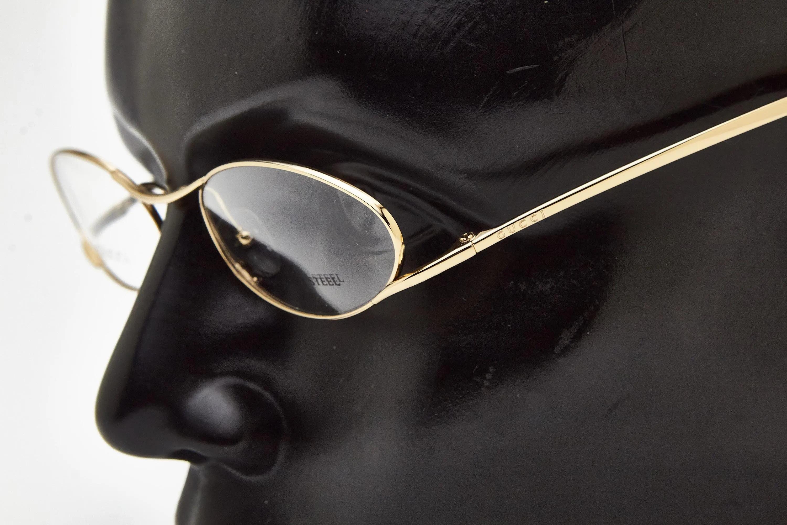 Gucci shield sunglasses - Etsy 日本