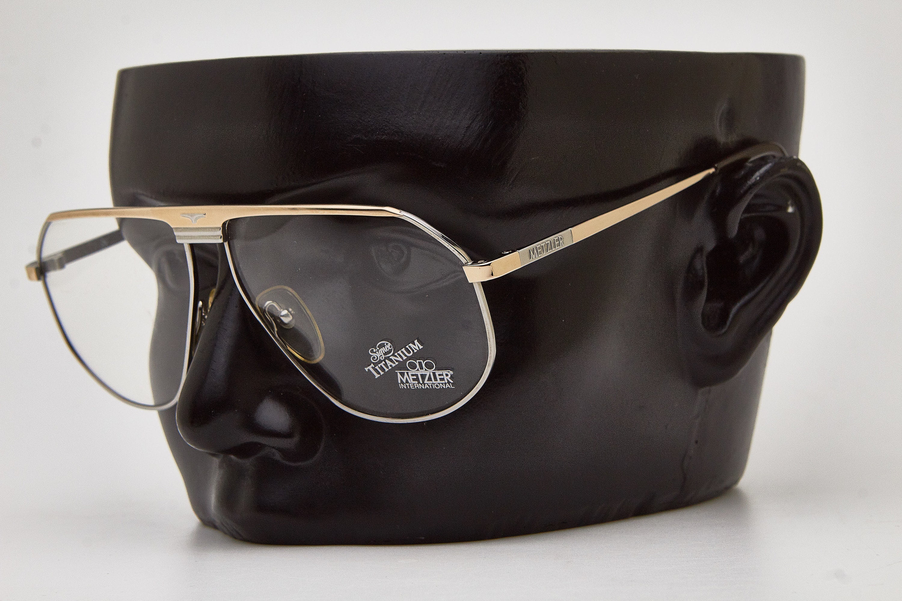 Quiet Luxury METZLER Gold Aviator Specs, Metal Oversized Eyeglasses,  Classic 80s Old Money Eyewear, Statement Chic 80s Sunglasses - Etsy, image size:3000x2000