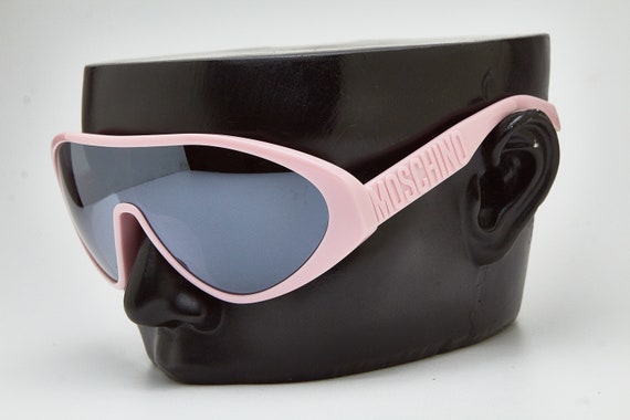 Buy MOSCHINO Pink Sunglasses XXL Oversized | Gray Iridium  display picture 1