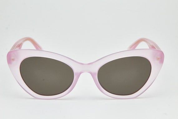 Vintage MOSCHINO Cat-eye Sunglasses – Pastel Pink Frames  display picture 1