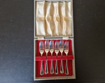 Vintage Boxed set of Cake/ Dessert Forks x 6