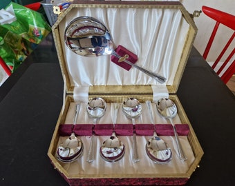 Vintage Boxed set of Fruit/ Dessert Spoons & Serving Spoon