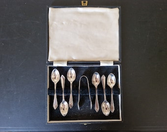 Vintage Boxed set of Tea Spoons x 6 & Sugar Tongs