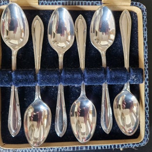 Bow Spoons Set of Four main image 1