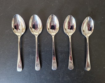 Vintage set of Tea Spoons x 5