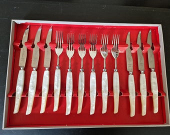 Fabulous Vintage Boxed set of Faux Mother of Pearl Steak Knives & Forks