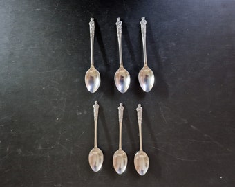 Vintage Apostle Tea Spoons x 6 (2)