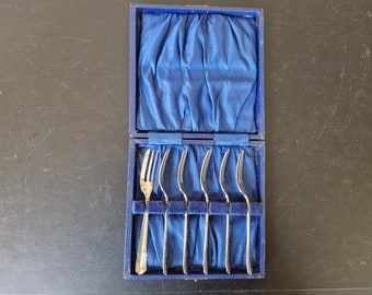 Vintage Boxed set of Art Deco Style Cake/ Dessert Forks x 6