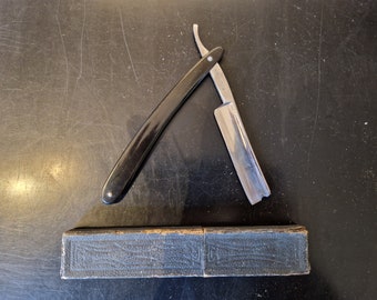 Vintage Boxed Cut Throat Razor