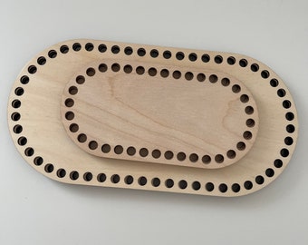 Wooden base for crocheting baguette-shaped baskets with cotton cord