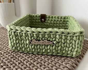 Napkin basket crocheted with wooden base and wooden pendant as a gift