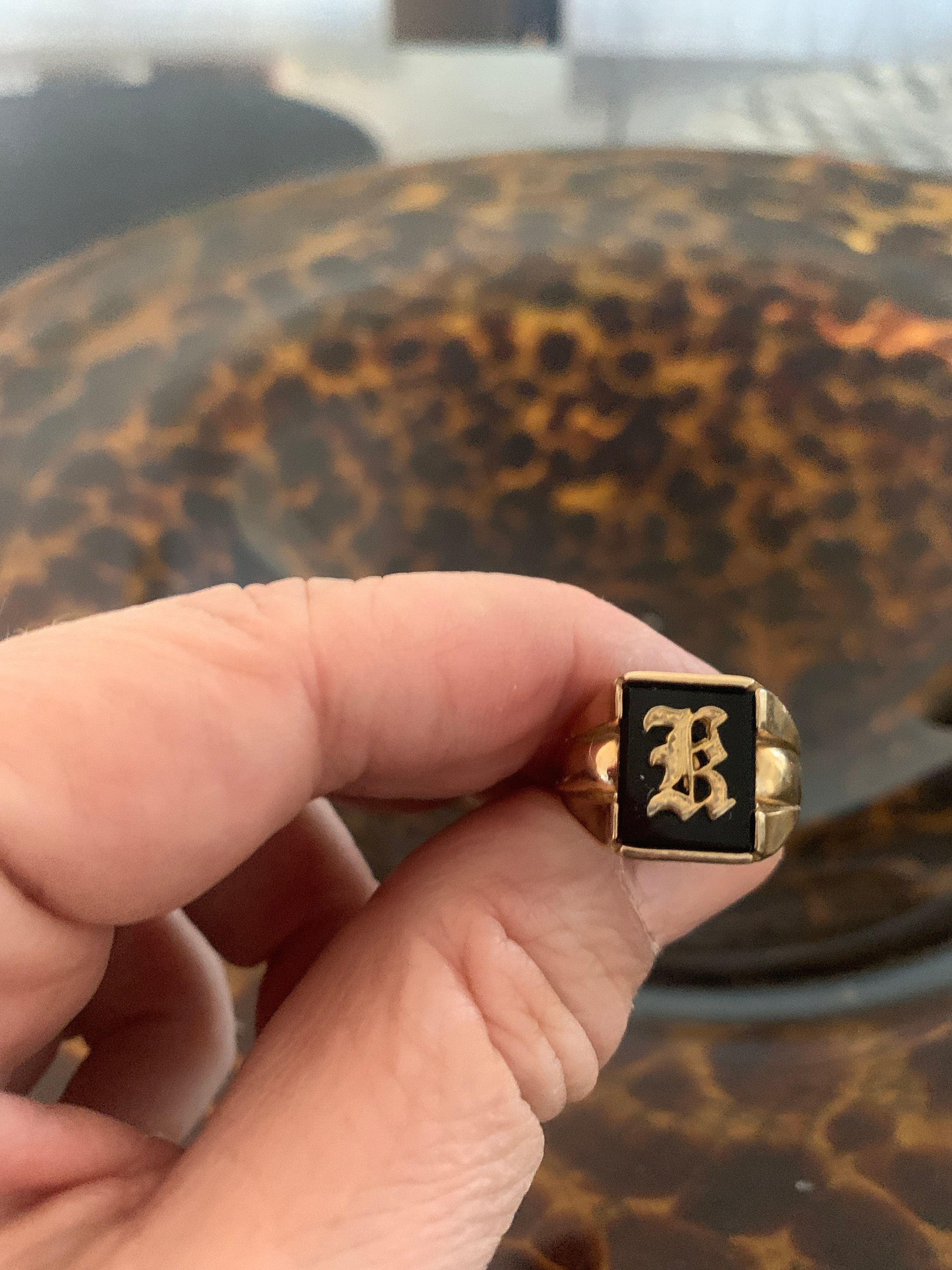 Initial Signet Ring “R” Vintage Onyx Stone 10k G.F. 1/20