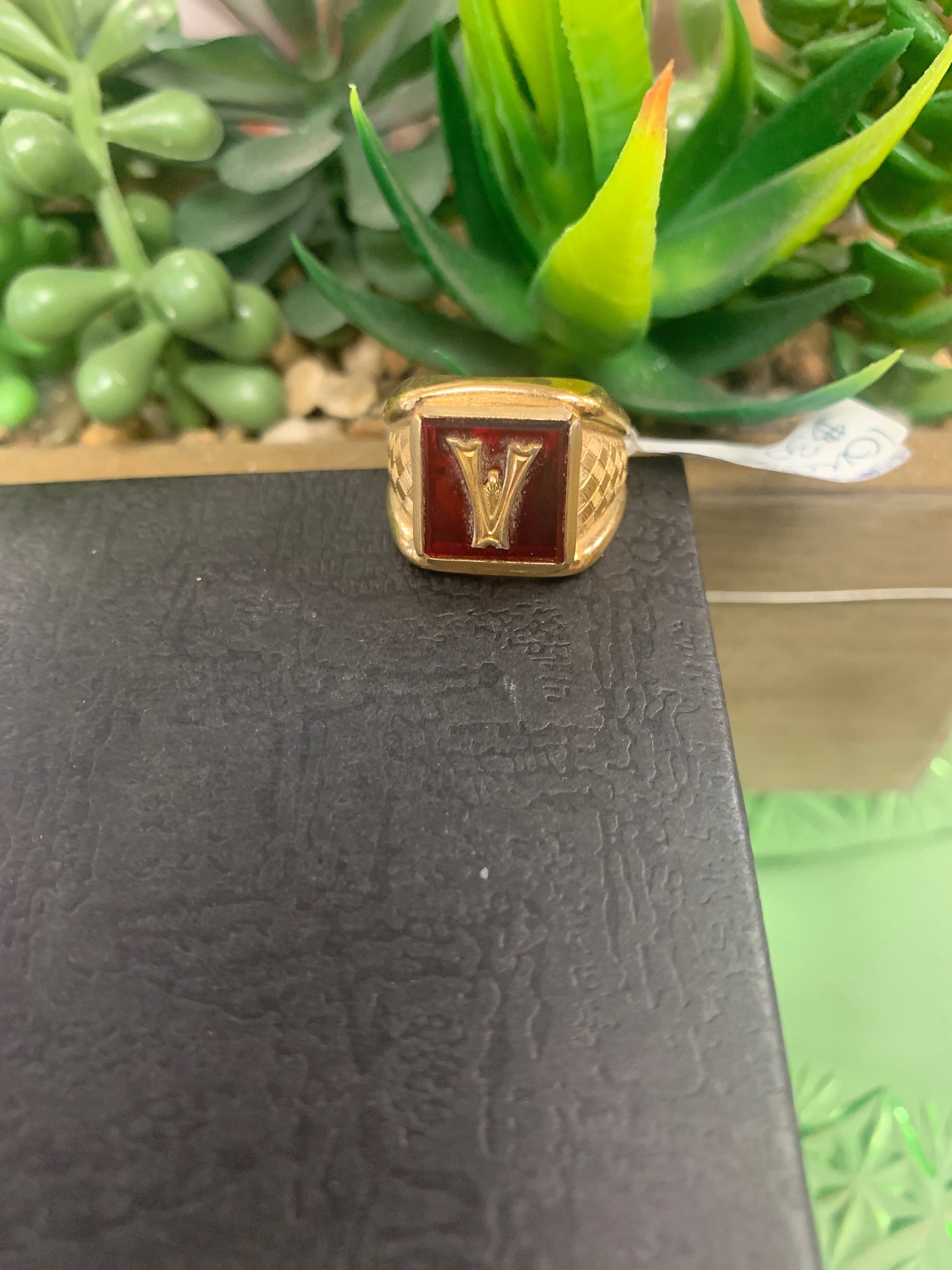 vuitton gold ring mens